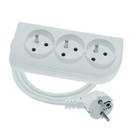 PSN-303-1,5 16A PRZEDŁUŻACZ 3 gniazda z uziemieniem 3M 3X2P+Z, 16A 3x1,5mm