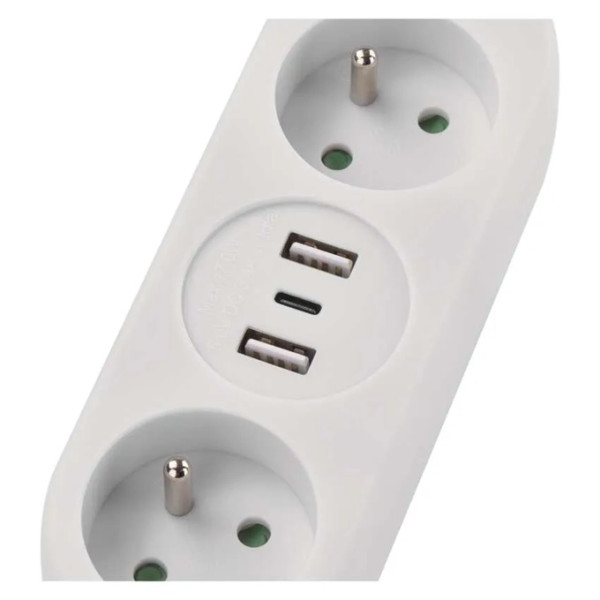 P0211E  Przedłużacz 1,4 m: 2 gniazda + 2×USB-A + 1×USB-C,  biały, 3x1,5 mm2